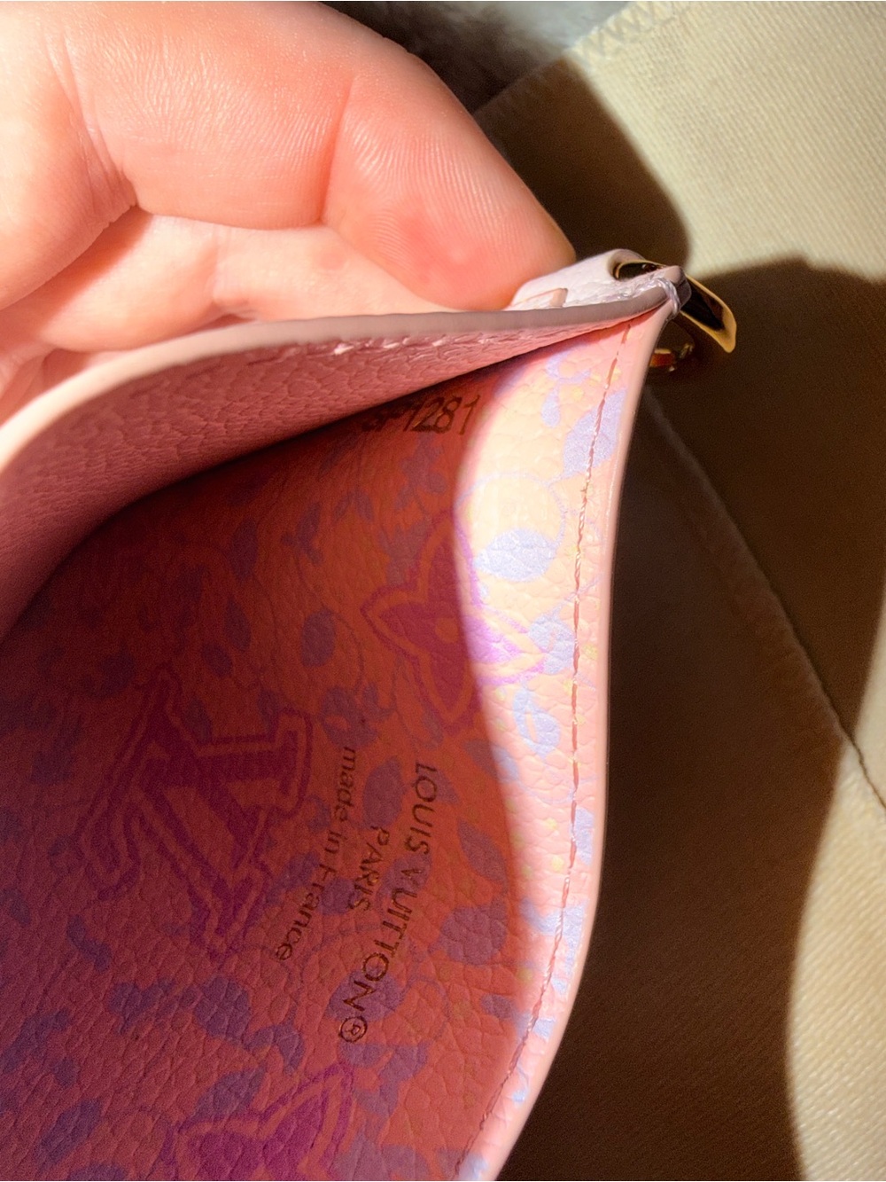 Louis Vuitton “Sweet lavender” Monogram Leather Card Holder - Picture 7 of 7